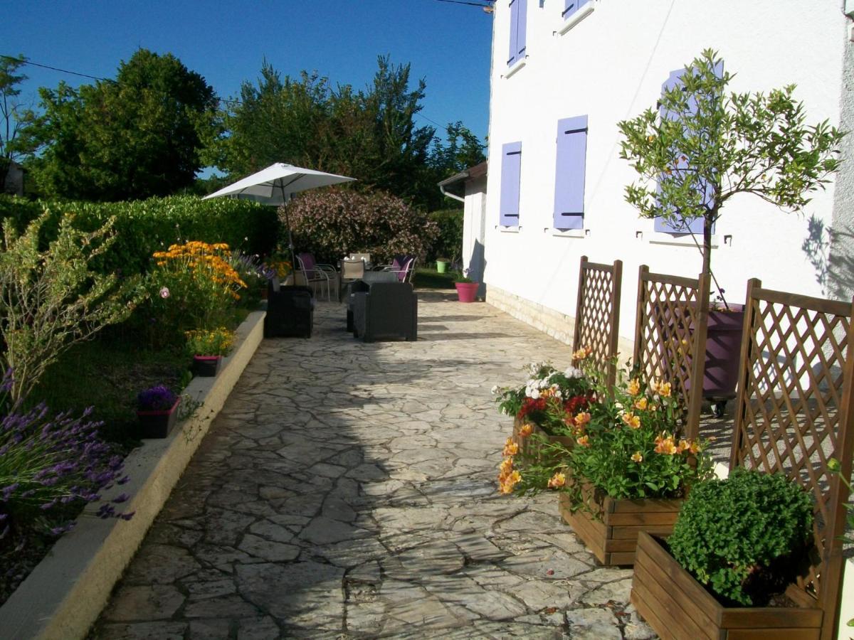 Hotel Au Charme Du Levat Saint Paul de Loubressac Exterior photo